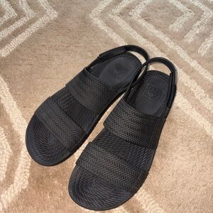 Reef black water vista sandals